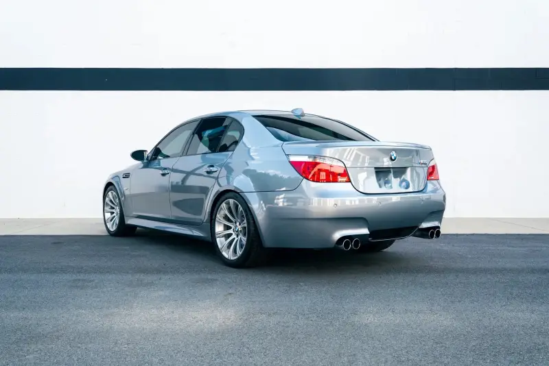 2006 BMW M5 photo 25