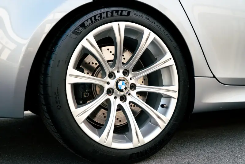 2006 BMW M5 photo 44