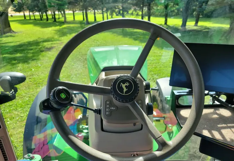 2013 John Deere 8260R photo 40