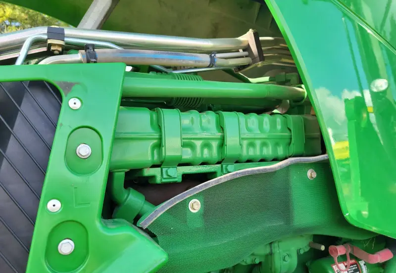 2013 John Deere 8260R photo 57