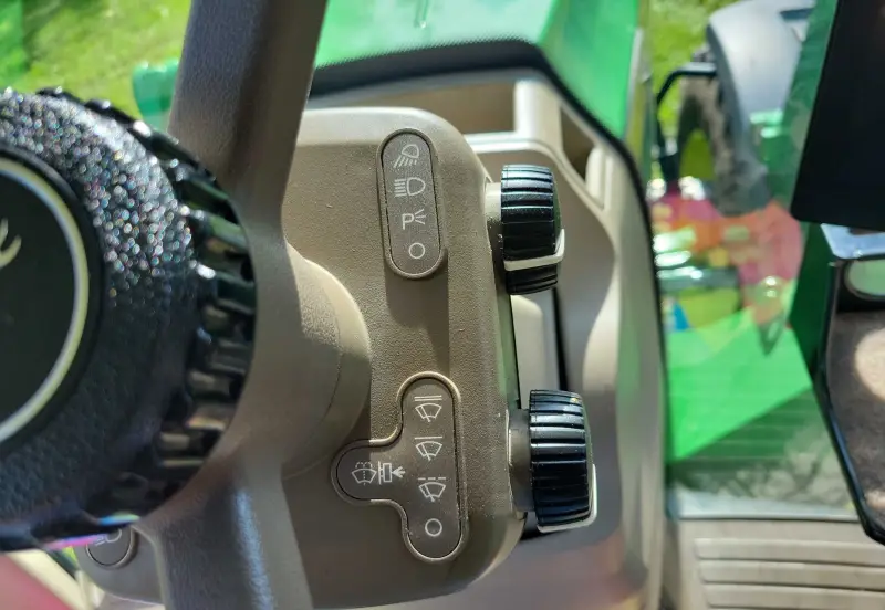 2013 John Deere 8260R photo 41