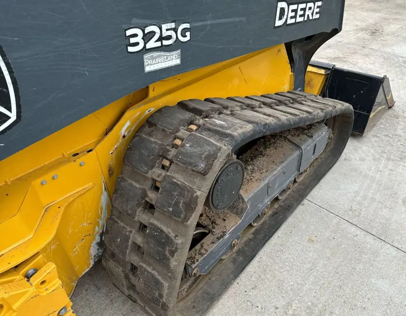 2021 John Deere 325G photo 43