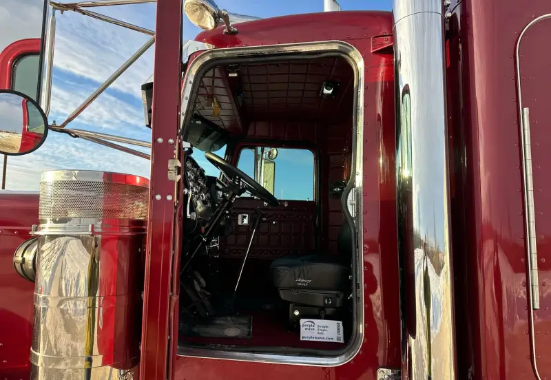 1987 Peterbilt 359 photo 36