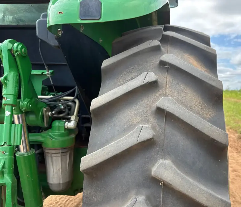 2013 John Deere 6115D photo 70