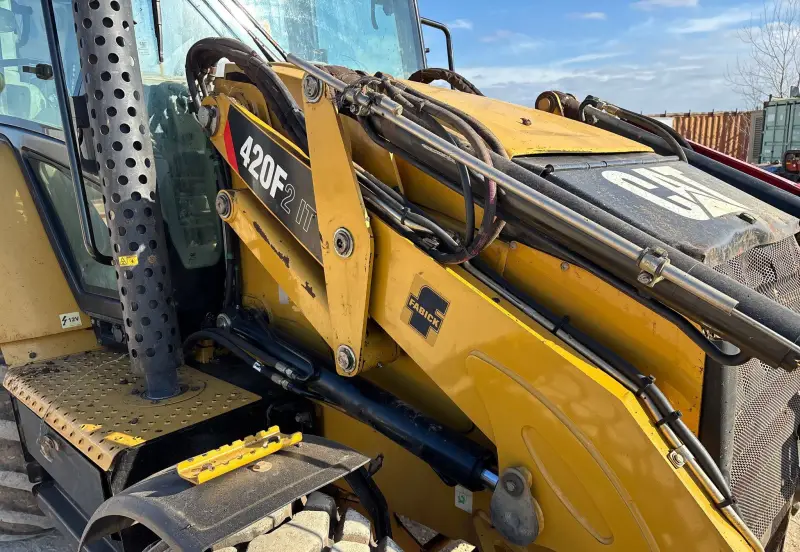 2015 Caterpillar 420F2 IT photo 27