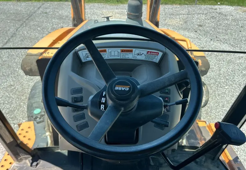 2014 Case 580 Super N photo 53