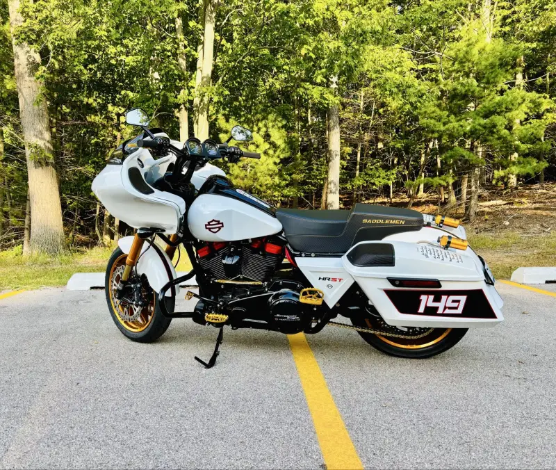 2020 Harley-Davidson Road Glide Limited photo 3