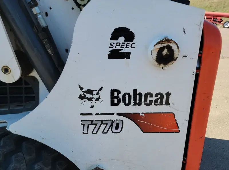 2017 Bobcat T770 photo 12