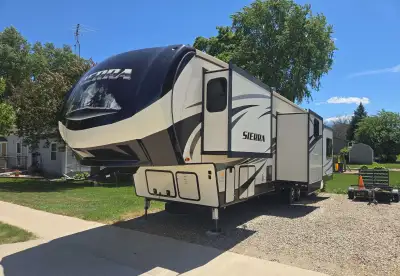 2017 Forest River Sierra