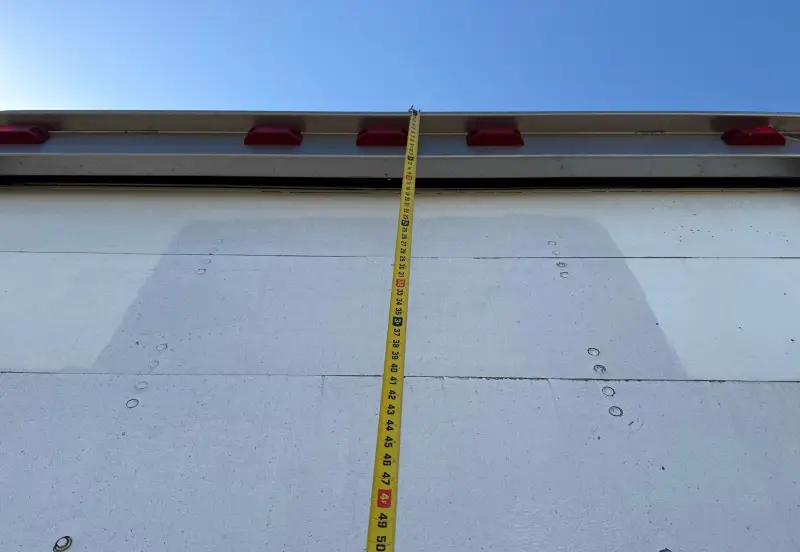 2005 Peterbilt 335 photo 35